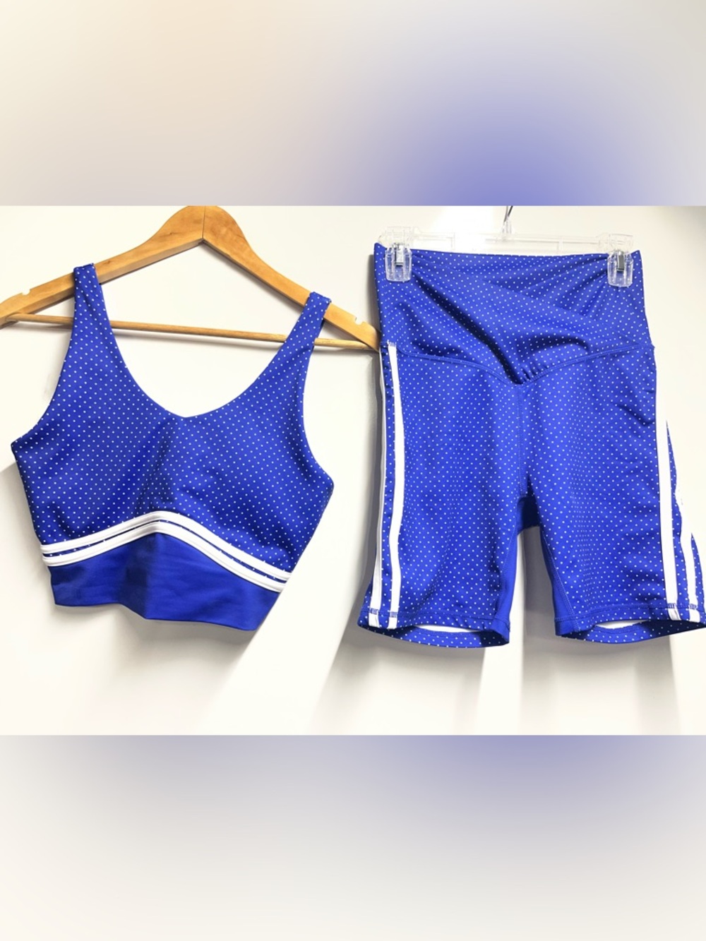 WILO Anthropologie blue polka dot athletic matching set medium women’s